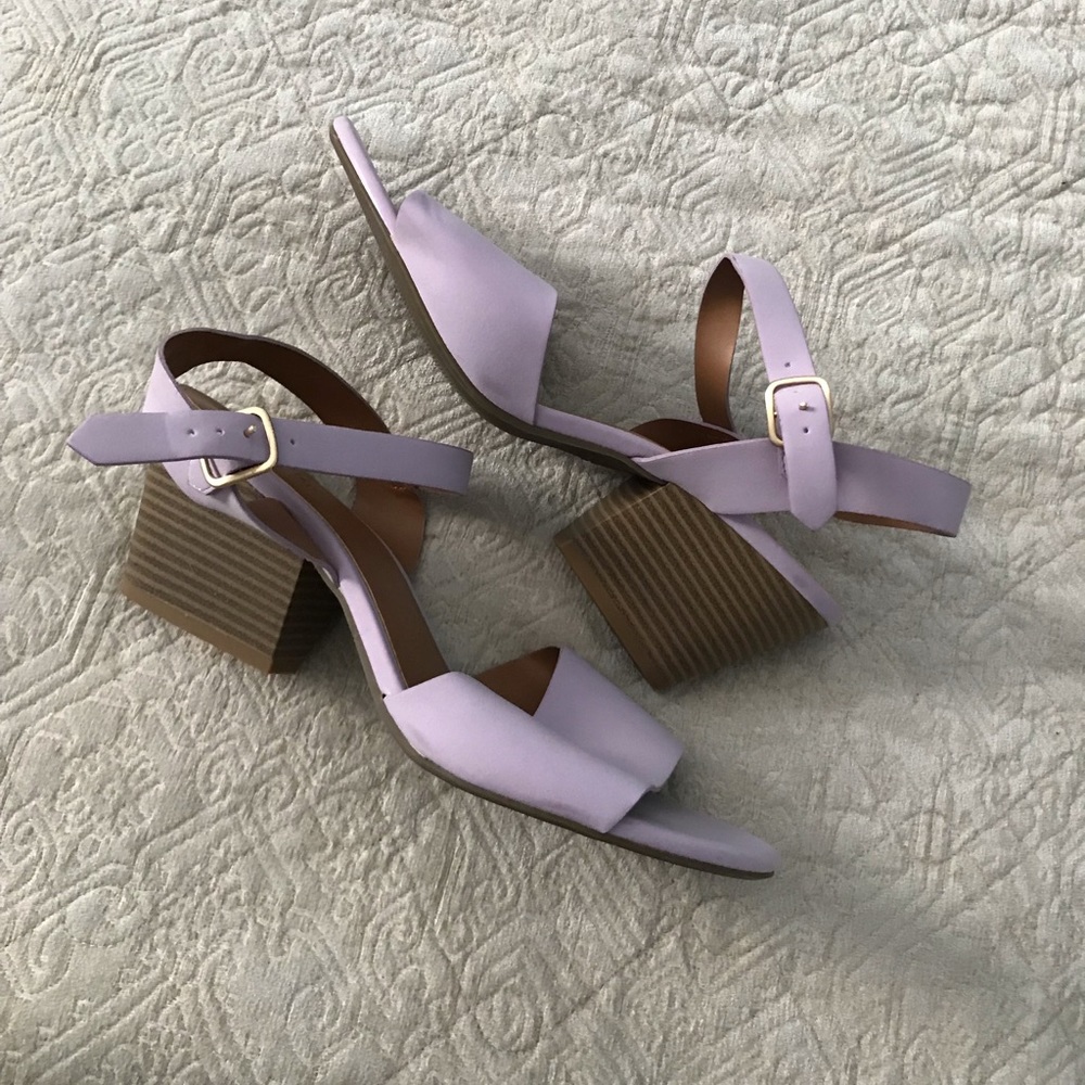 NWOT Lavender Lilac Block Heels